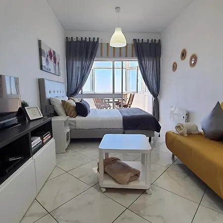 Front Ocean View Studio * Nazare