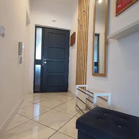 Front Ocean View Apartment Nazaré