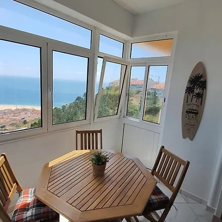 Front Ocean View Apartment *